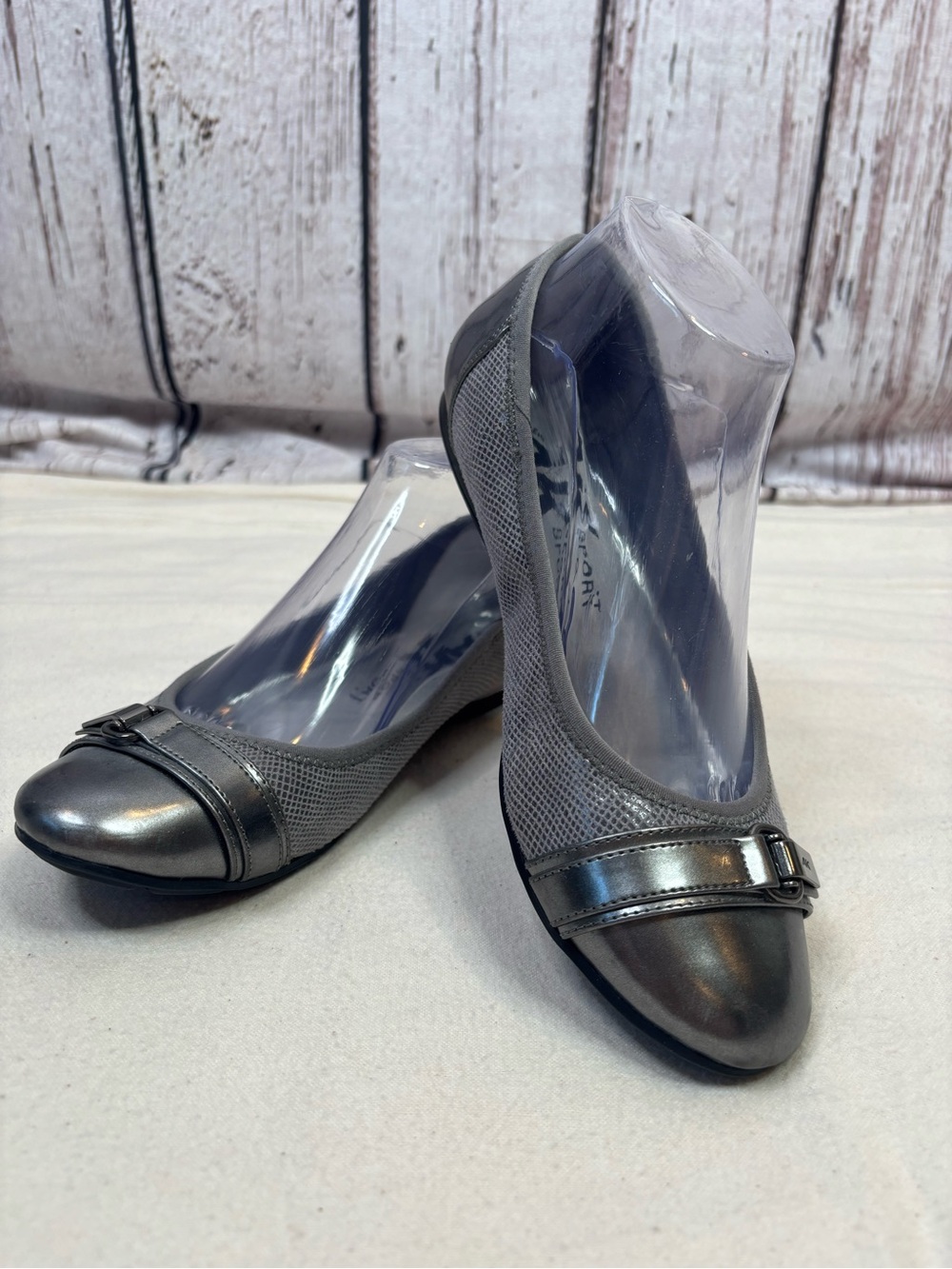 Anne Klein Sport Able Gray Slip On Shoes Size 7M Buckle Detail Round Toe Flats
